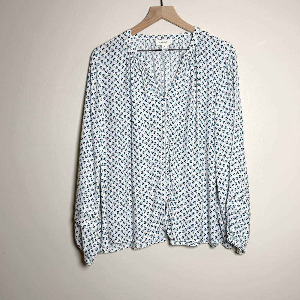 On‎ 34th Womens Button Up Blouse 1X White Blue Floral Peasant Office